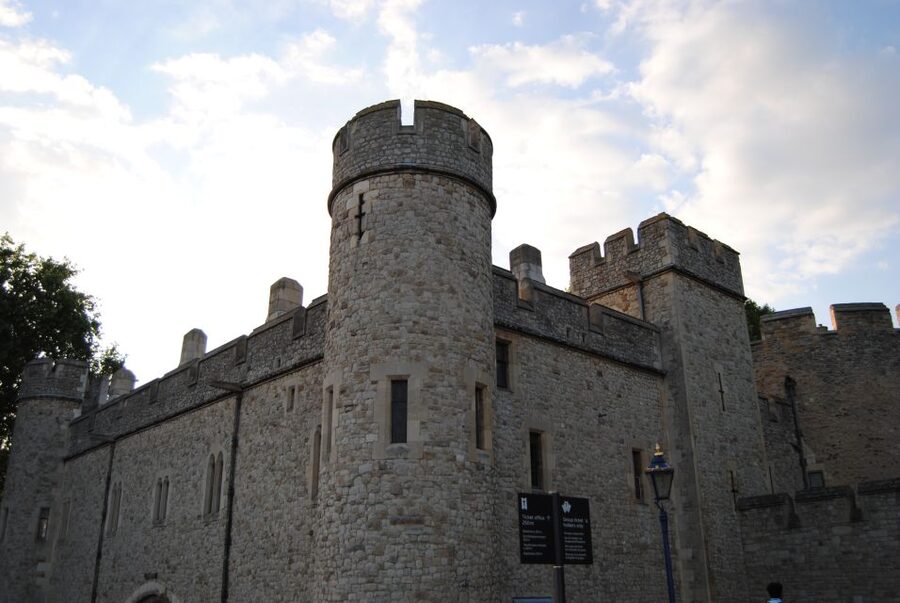 Tower of London Private Guided Tour - What a private guide adds, and what can go wrong