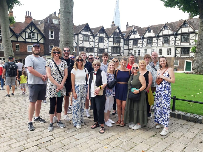 Ultimate Tower of London, Beefeater Welcome & Crown Jewels - Meeting a Beefeater for a personal look at Tower life
