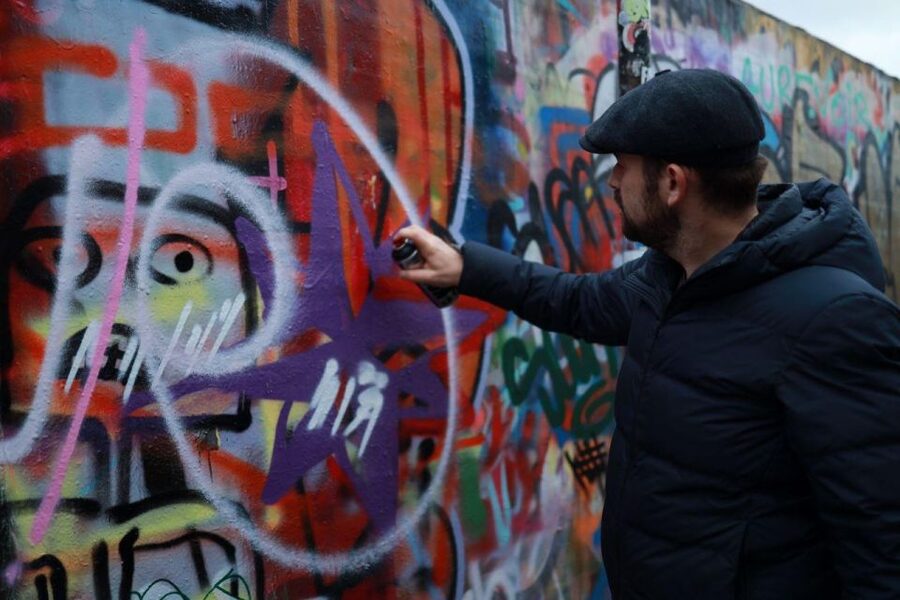 Urban Canvas: Exploring Shoreditch's Vibrant Street Art - Is $26 a fair price?