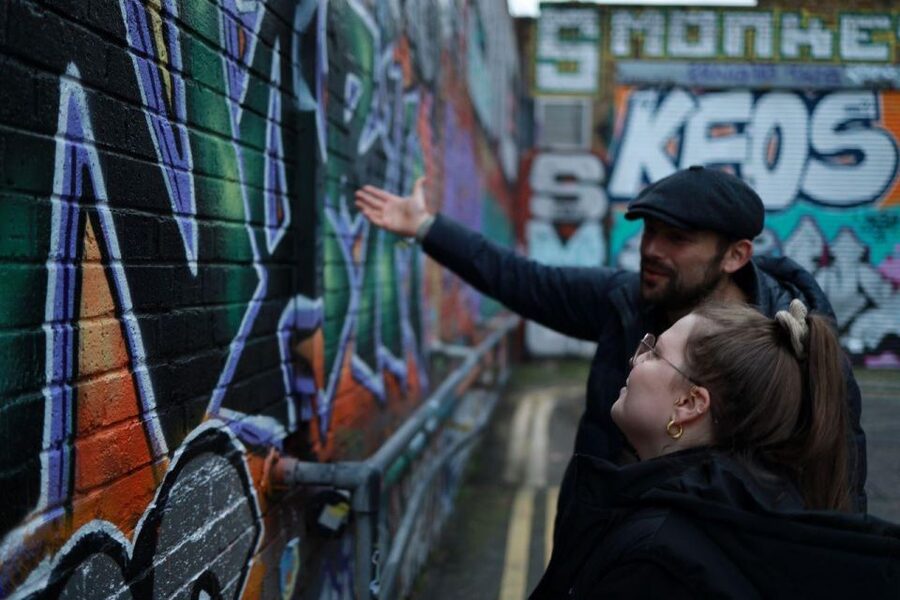 Urban Canvas: Exploring Shoreditch's Vibrant Street Art - Who should book this Shoreditch experience?