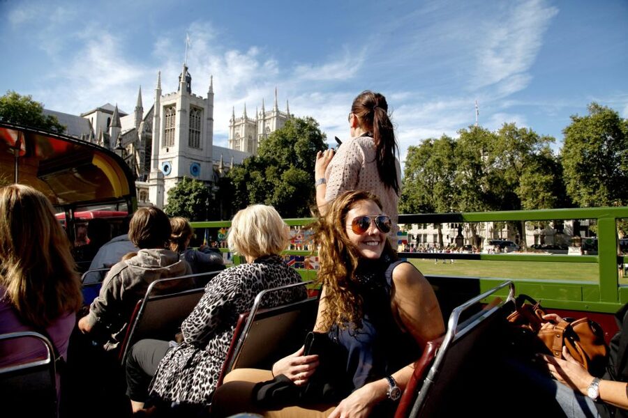 Vintage Double Decker Bus Tour & Thames River Cruise - Why this half-day London tour works well