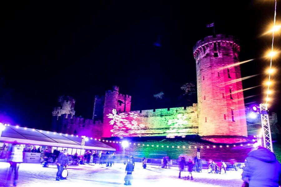 Warwick: Entry Ticket for Warwick Castle - The War of the Roses brings English politics to life