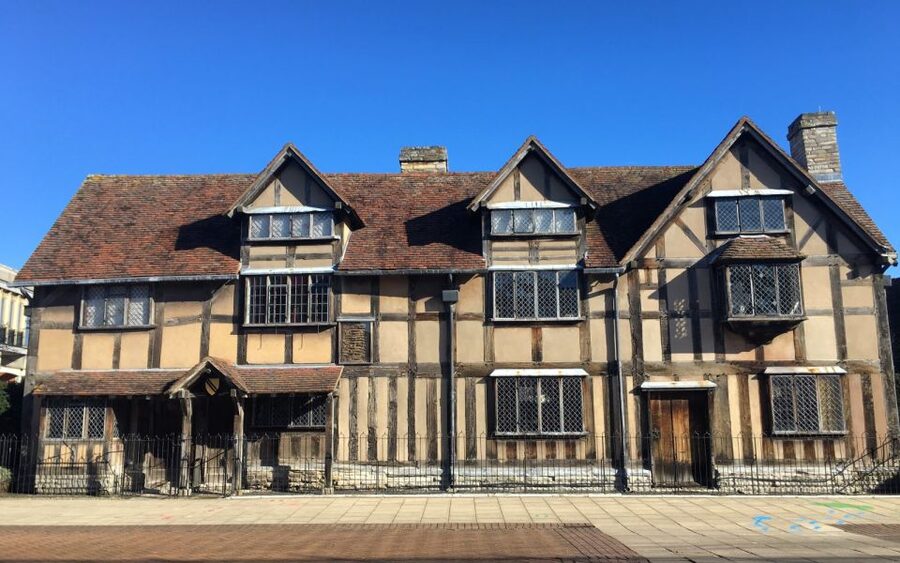 Warwickshire: The Explorer Pass by Shakespeare's England - The British Motor Museum is a strong choice for car fans