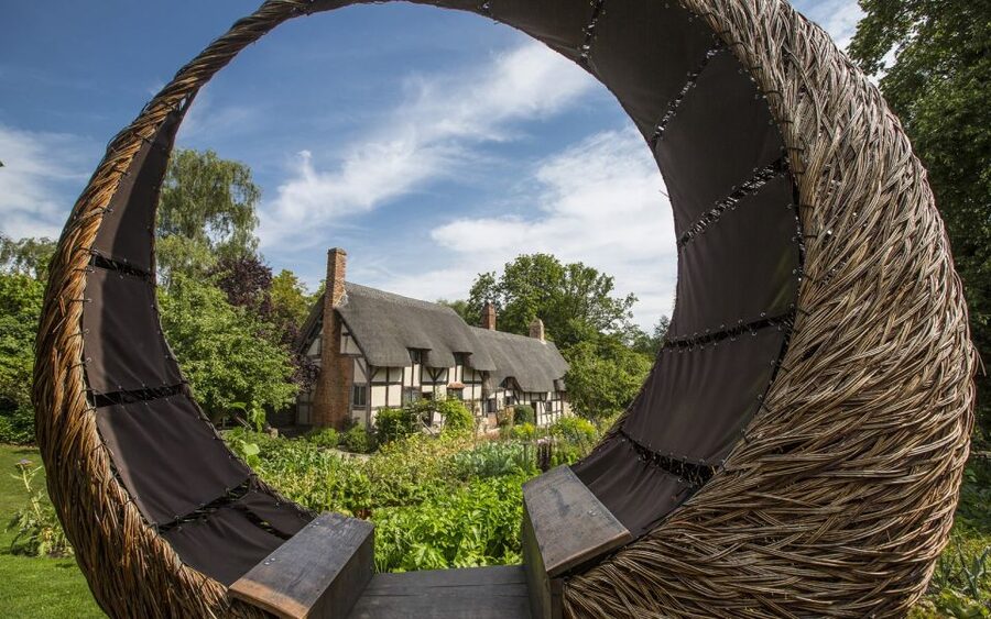 Warwickshire: The Explorer Pass by Shakespeare's England - Shakespeare’s Birthplace and Schoolroom tell two parts of Stratford