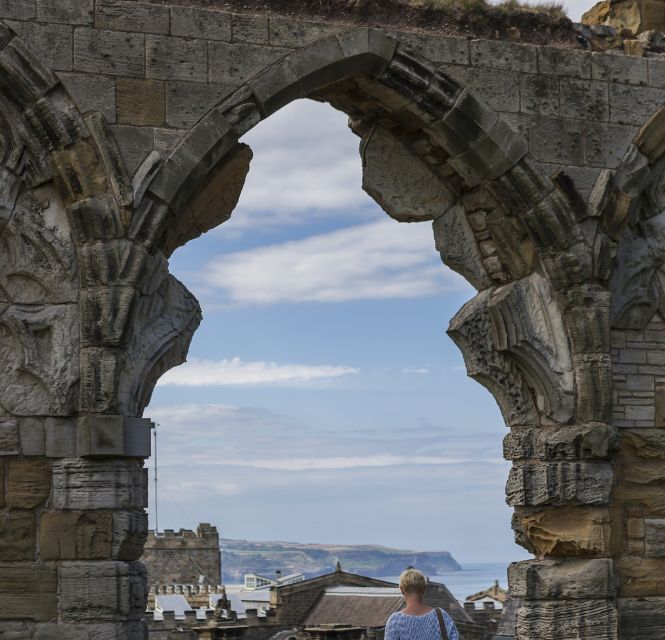 Whitby: Whitby Abbey Ticket - The Abbey Above Whitby Harbour