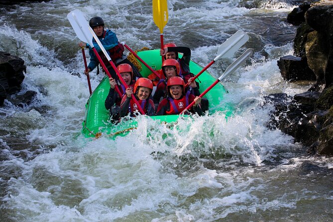 Whitewater Rafting on the River Dee in Llangollen - Photos and small practical details