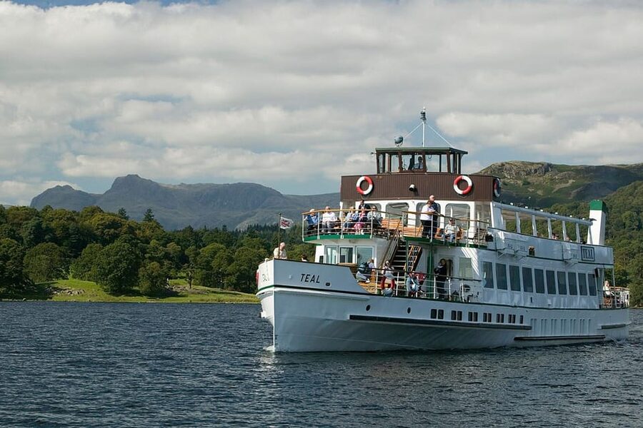Windermere Red Cruise: Sail Between Bowness and Ambleside - When to go and how busy it can feel
