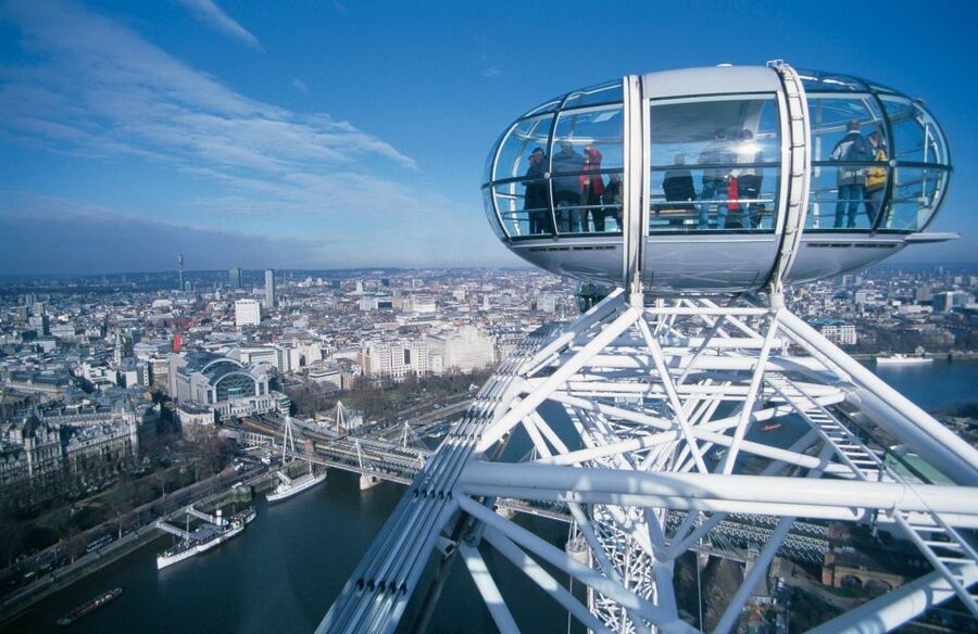 Windsor Castle and London Eye Half-Day Tour - Windsor Castle, the star of this half-day