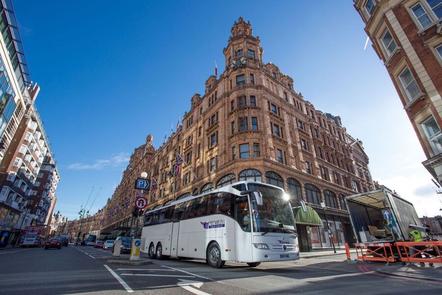 Windsor Castle and London Eye Half-Day Tour - The coach ride from Victoria and what it means