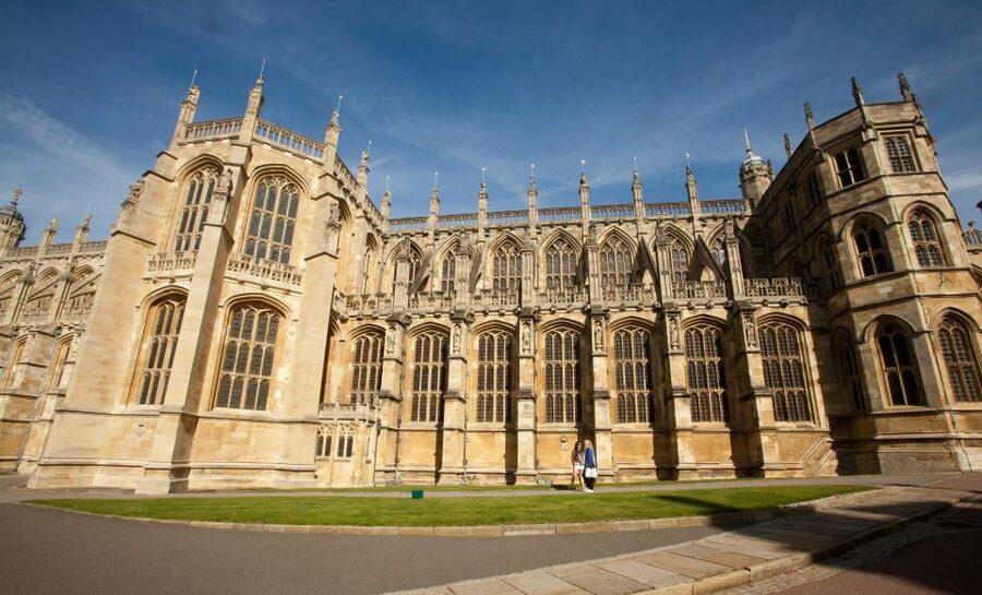 Windsor Castle Tour with Fish and Chips Lunch in London - Windsor Castle from Victoria Coach Station