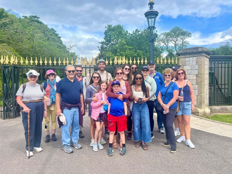 Windsor Town Daily Walking Tour (11am & 2pm) - Alexandra Gardens and the River Thames