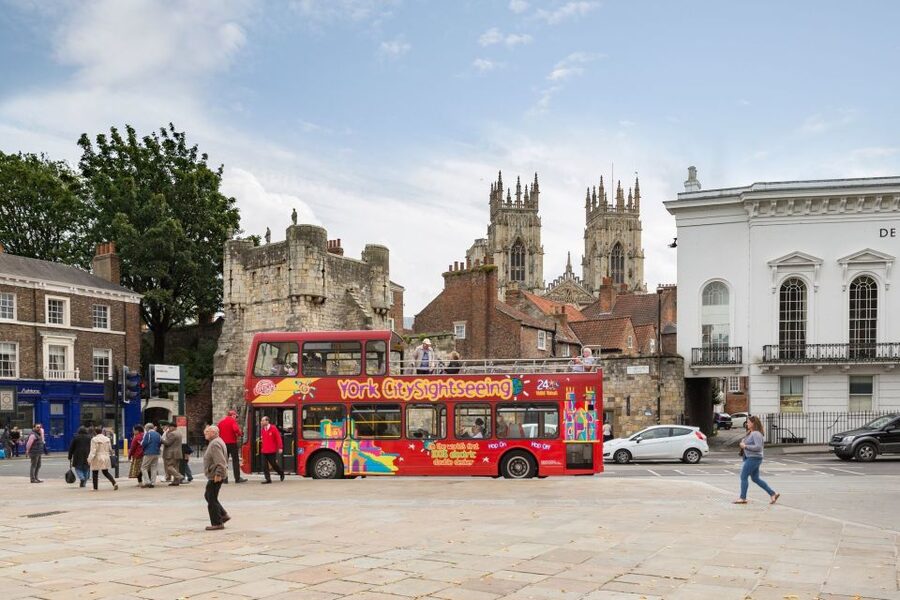 York: City Sightseeing Hop-On Hop-Off Bus Tour - Key points at a glance