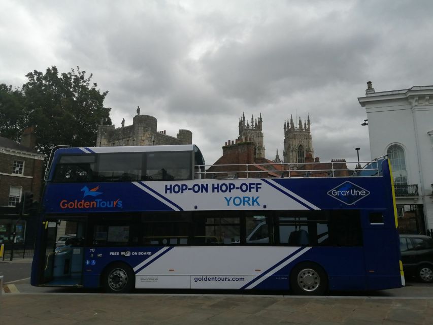 York: Hop-on Hop-off Sightseeing Bus Tour - The practical rhythm of hopping off