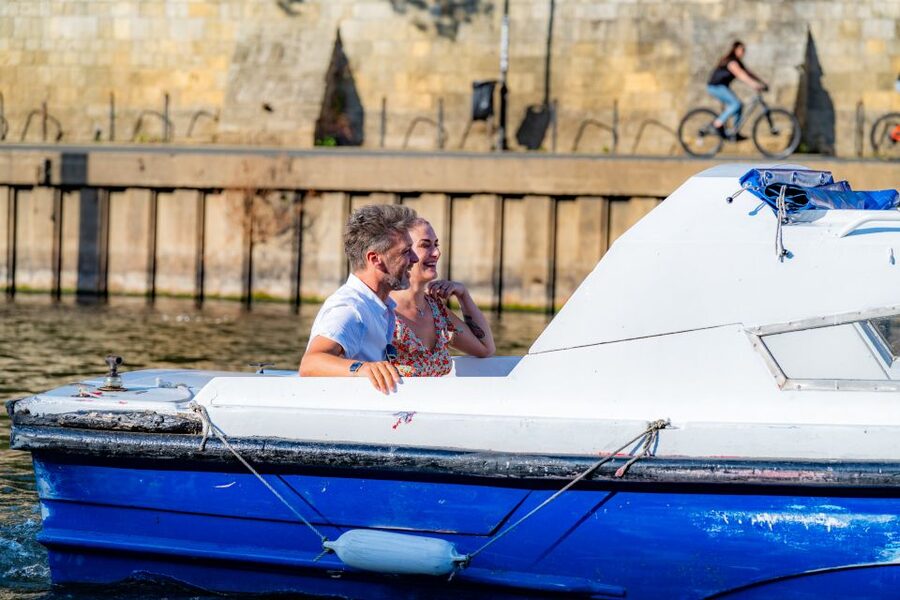York: Self-Steer Boat Rental - Boat condition and small comfort issues