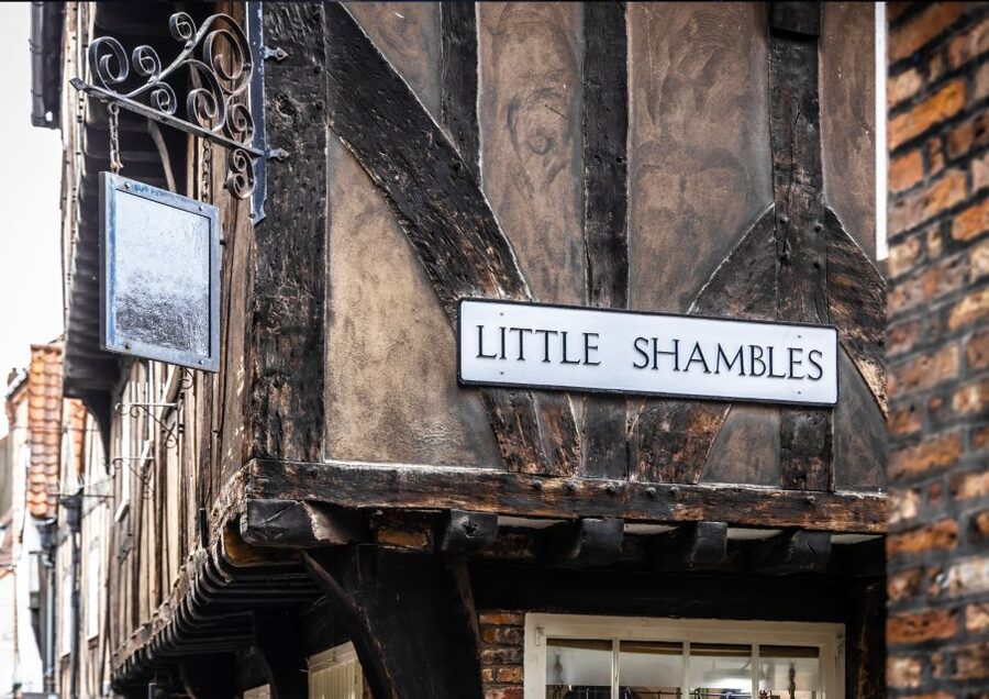York: Witches and History Old Town Walking Tour - Starting at Whip-Ma-Whop-Ma-Gate